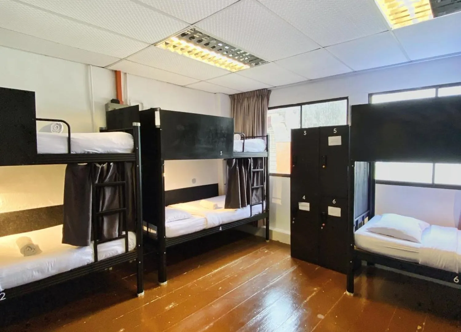 Pine Armenian Hostel George Town